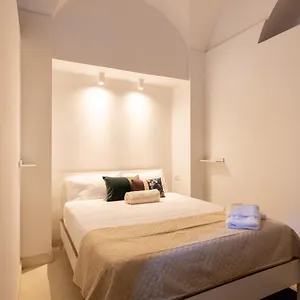 https://cortile-bellini.sicilyhotelsitaly.net